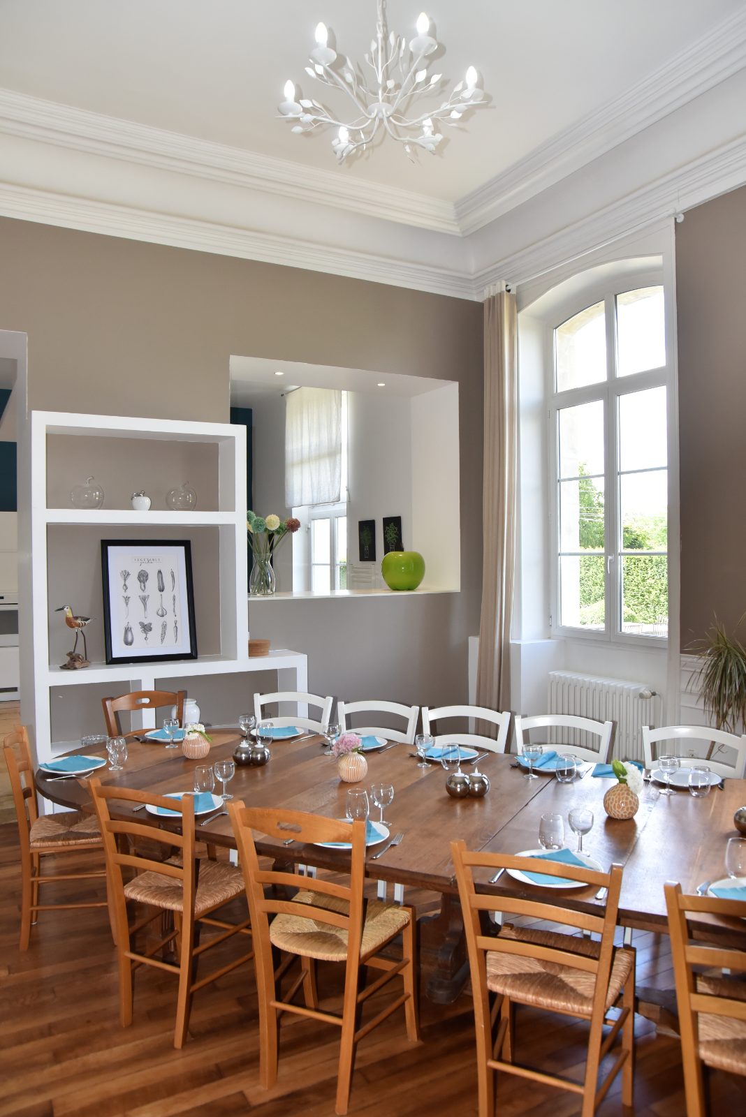 Salle a manger 15 personnes