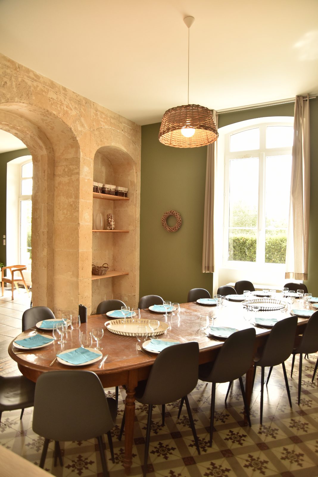 Salle a manger 15 personnes