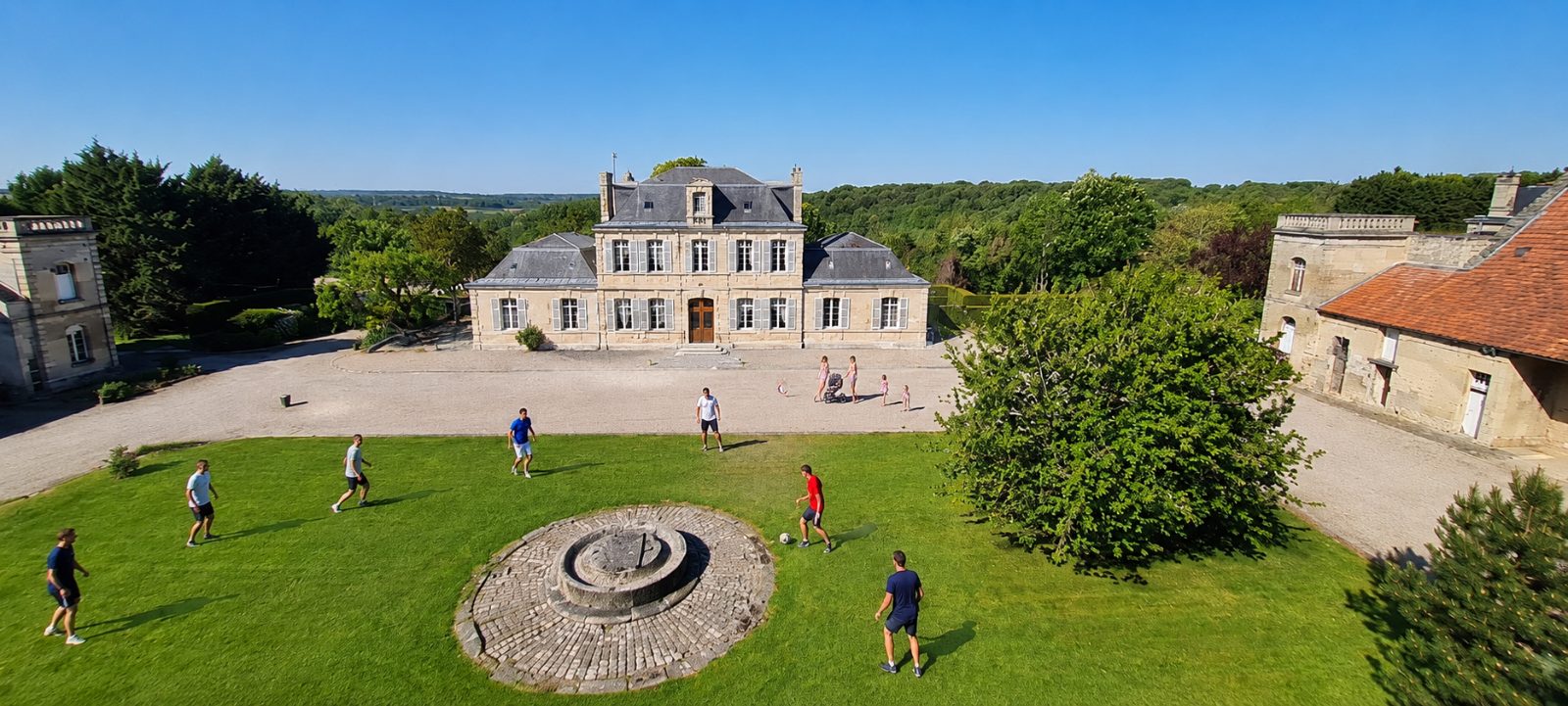 Jeux en exterieur au gite Carriere l'eveque